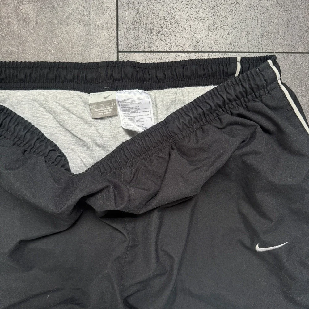 Vintage Nike Mens Track Pants Black White Side Stripe Swoosh Large RN56323